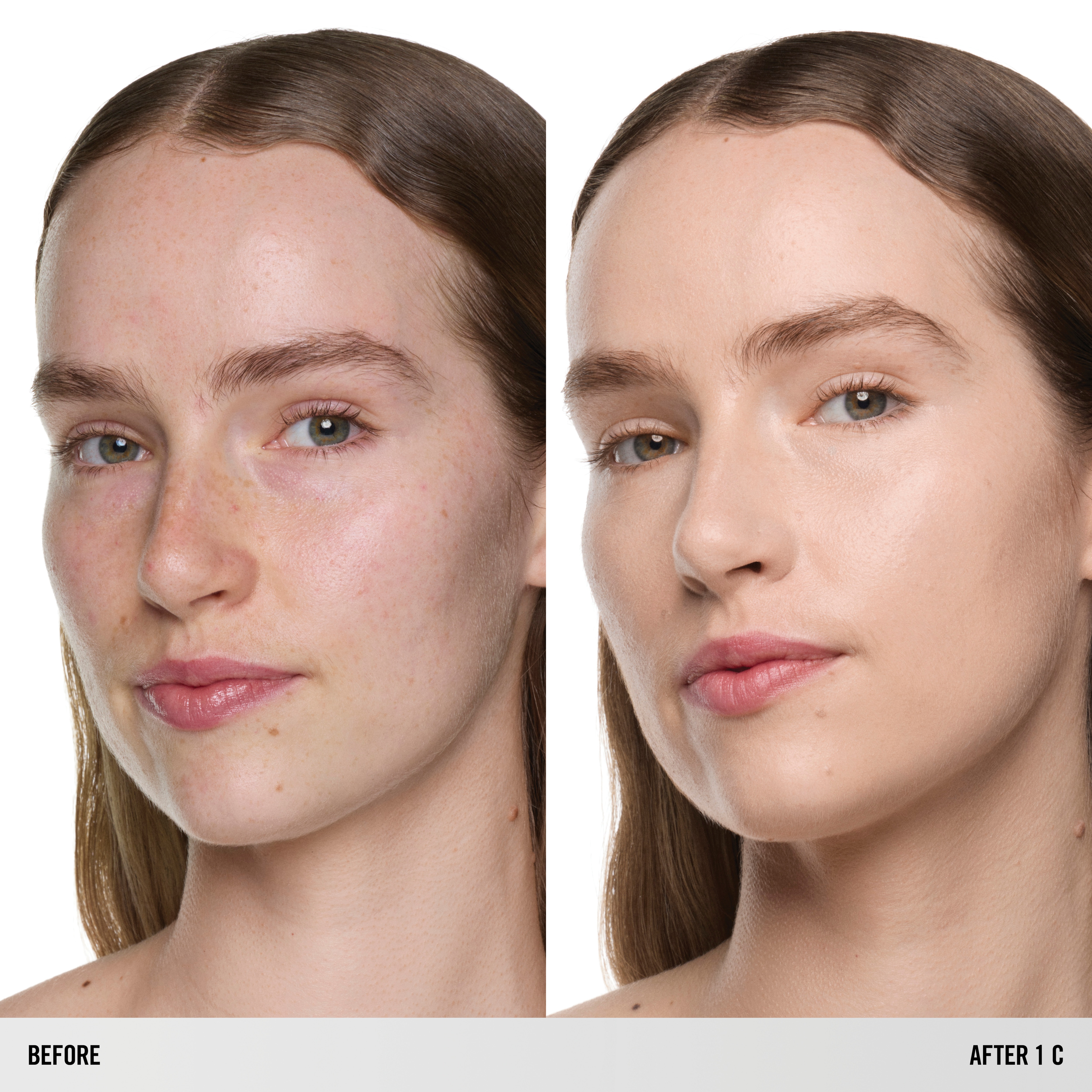 SURREALSKIN® NATURAL FINISH FOUNDATION (BASE DE LARGA DURACIÓN CON ACABADO NATURAL)